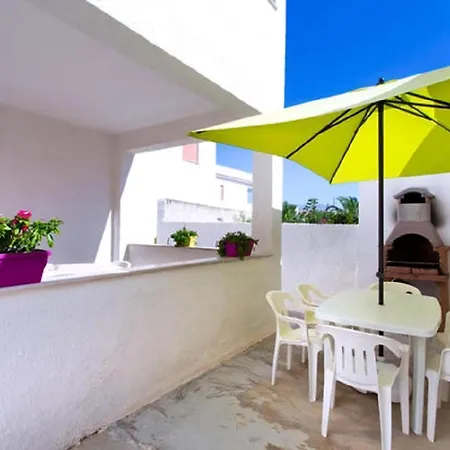 Grosse In Mit Grill, Garten Und Terrasse 公寓 *