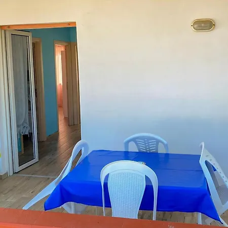 Grosse In Mit Grill, Garten Und Terrasse